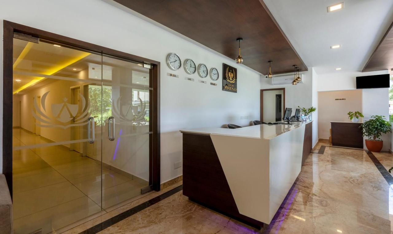 Treebo Trend Airport Avenue Plaza Cochin Airport Hotell Kochi Exteriör bild